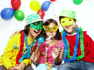 Niños de carnaval fiesta y disfraz.
