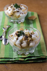 For dessert pears, biscuits and сметанного cream