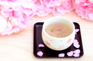 桜湯