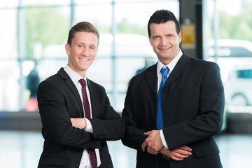 Fototapeta premium Freundliche Business-Männer