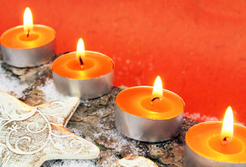 Adventsdekoration in orange
