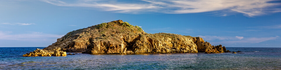 Fototapeta na wymiar Wyspa Giudeu - Chia - Sardynia