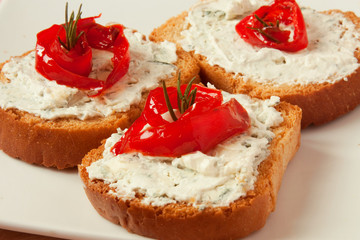 bruschetta with blue cheese and paper