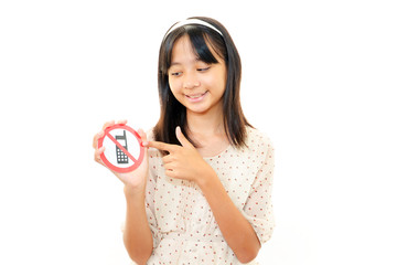 携帯電話使用禁止を警告する女の子