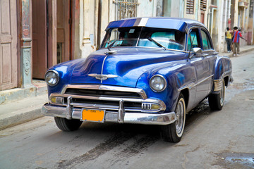 Klassieke Oldsmobile in Havana.