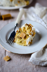 Cake with apples and tots