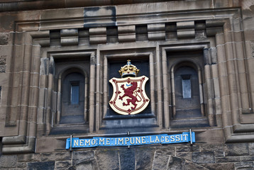 nemo me impune lacessit