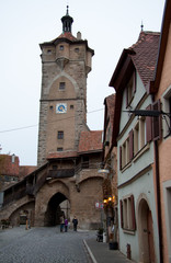 Fototapeta na wymiar torre lungo le mura a Rothenburg ob der Tauber