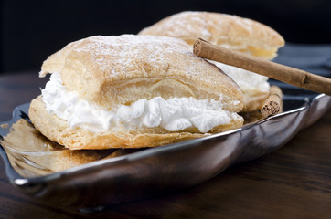 Cream cakes
