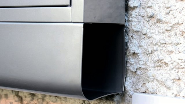 Briefkasten leeren