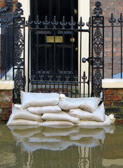 York flooded street - 46715555