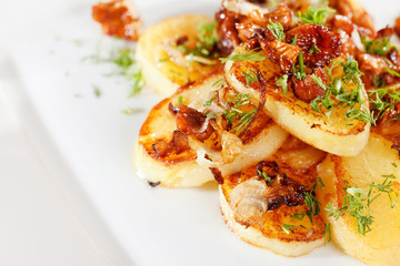 potatoes with mushrooms