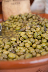 Oliven vom Fass