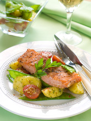 grilled salmon with vegetable