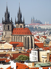 Prag, Stadtansicht und Skyline vom Pulverturm