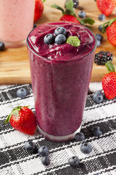 Fresh Organic Blueberry Smoothie