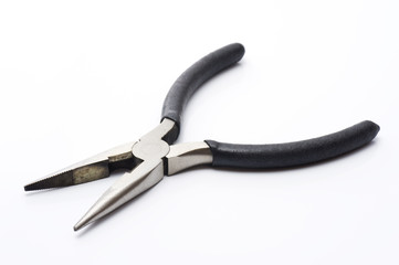 白背景にラジオペンチ