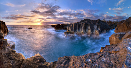Gouffre de l'Etang-Salé au crépuscule - La Réunion