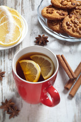 cup of tea with lemon slices