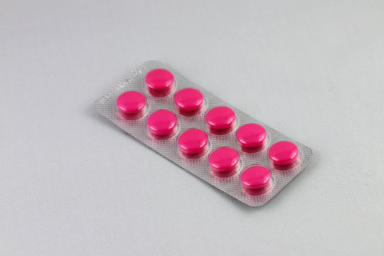 m&eacute;dicaments en pilules roses