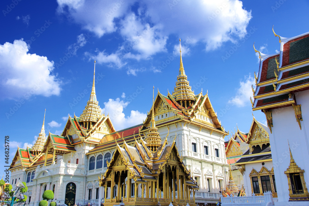 Wall mural palace wat phra kaew.