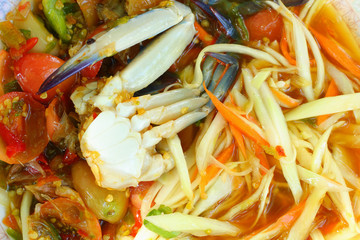 Papaya salad and crab