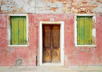 Fototapeta na wymiar Kolorowe domy Burano. Włochy