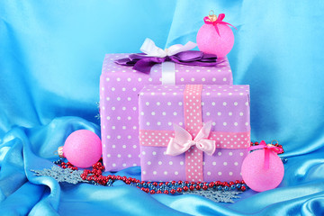 Beautiful purple in peas gifts with pink Christmas balls,