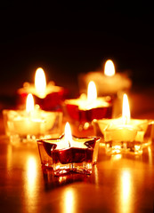 Christmas, Weihnachten, Advent, Kerzen in Sternform, copyspace, Textraum, Hochformat
