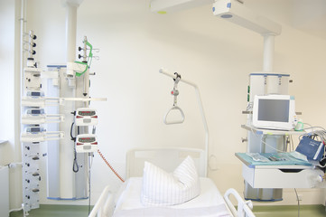 Intensive care unit with monitors
