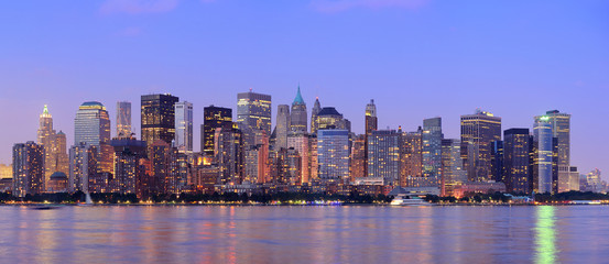 Obraz premium New York City Manhattan dusk panorama