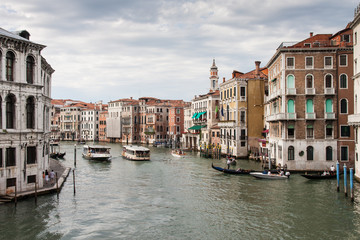 Fototapeta na wymiar Widok na Canal Grande w Wenecji