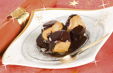Profiterolles aux chocolat