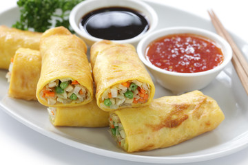 homemade egg rolls, vegetarian food