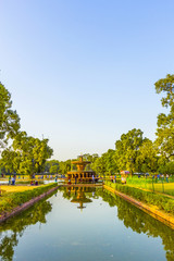 beautiful india gate lake nearby the india gate