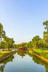 Foto op Plexiglas beautiful india gate lake nearby the india gate © travelview