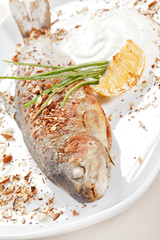 trout fish baked with nuts