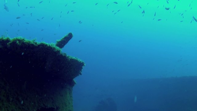 relitto nave affondata prua lamiere