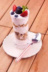 granola with yogurt and fruits