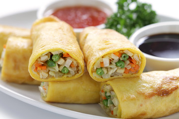 homemade egg rolls, vegetarian food