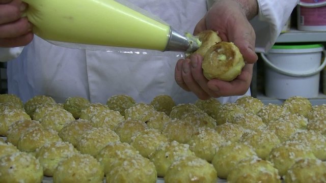 p&acirc;tissier en action