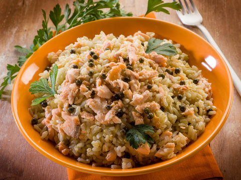risotto with fresh salmon and green pepper