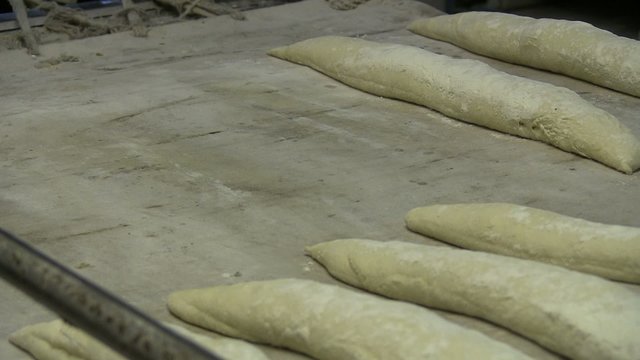 disposer le p&eacute;trin des baguettes