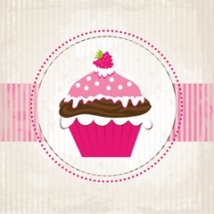 Himbeer-Cupcake im Grunge Style