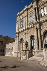 Fototapeta na wymiar dolmabahçe palace