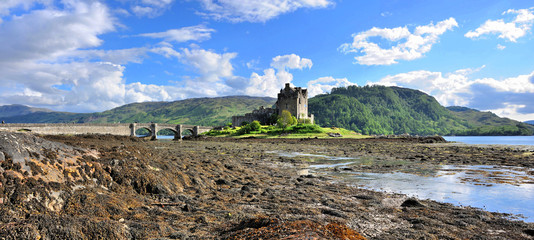 Fototapeta na wymiar Eilean Donan Castle, Highlands, Szkocja