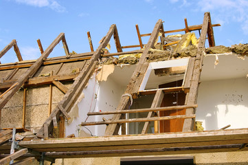 Dachstuhl abbrechen - roof truss demolish 11
