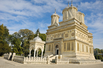 Fototapeta na wymiar Kościół prawosławny klasztor Arges, Curtea de Arges, Rumunia