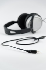 Obraz na płótnie Canvas Headphones with a wire
