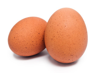 2 braune Eier